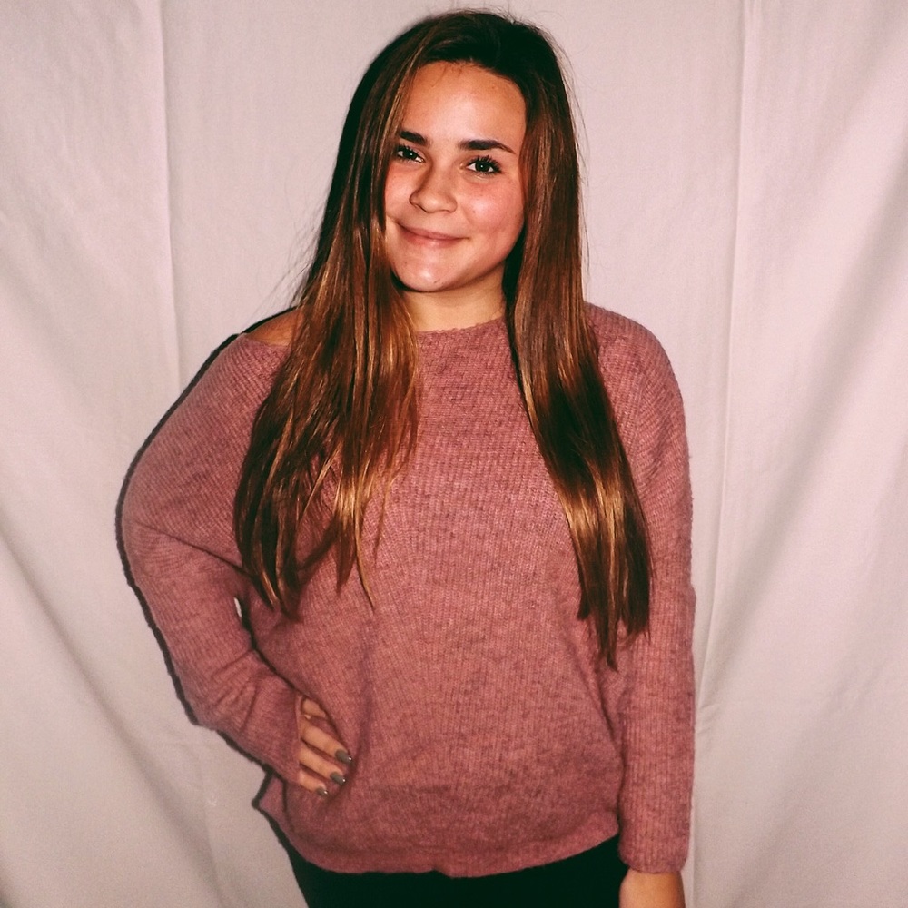 Oversized Pink Sweater ⭐️